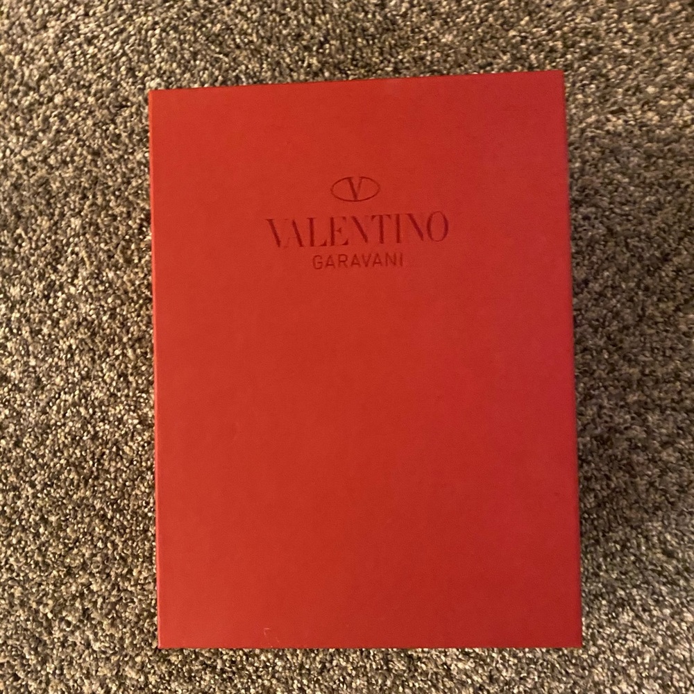 Valentino garavani shoe box